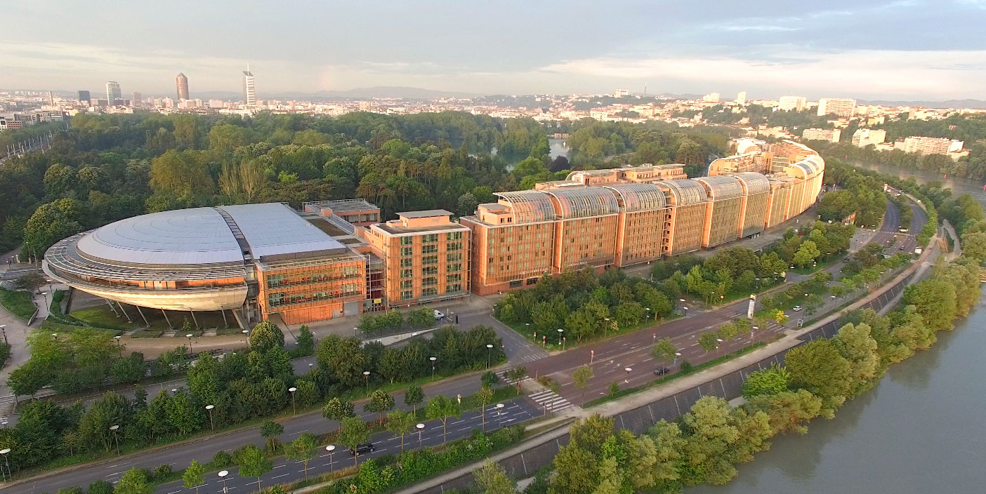 Ext-Coll-Lyon-Cite-internationale - Brique Apparente Terre Cuite